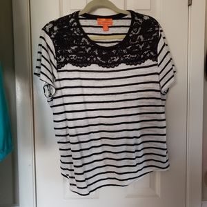 Joe Fresh dressy tee shirt with lace detail